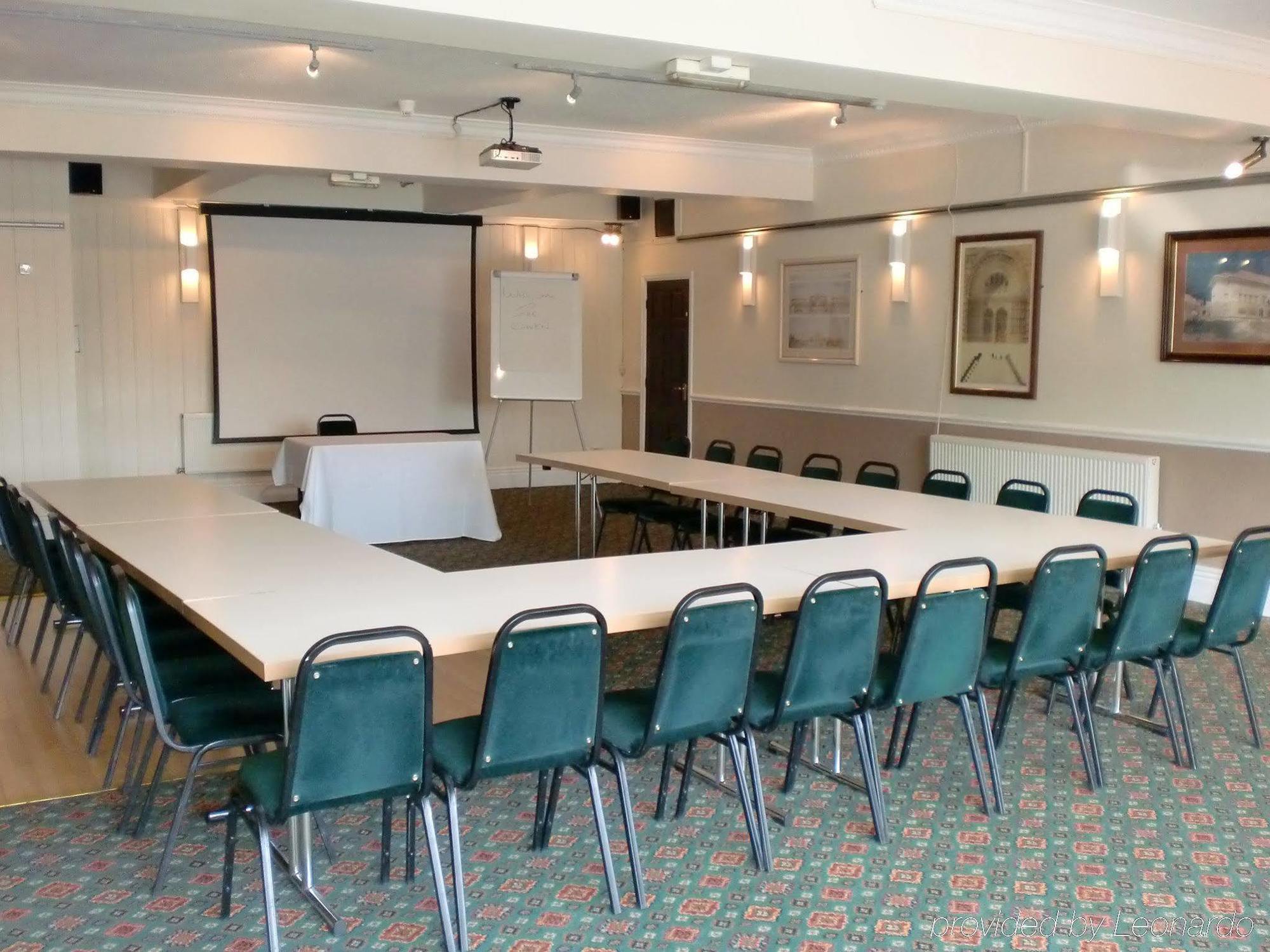 Raven Hotel By Greene King Inns Hook  Einrichtungen foto